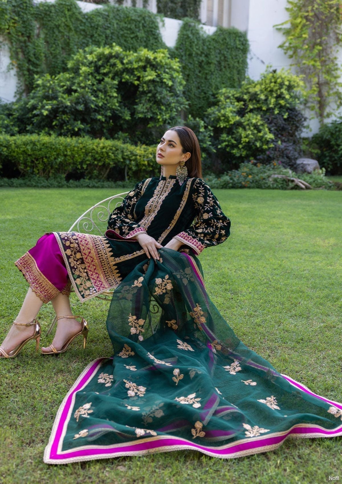 03-PIECE STITCHED VELVET SUIT READY TO WEAR