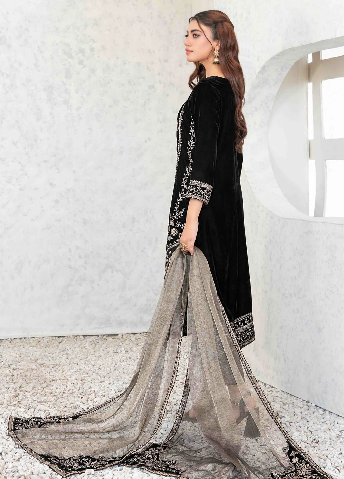 03-Piece Stitched Velvet Suit With Maysori Dupatta
