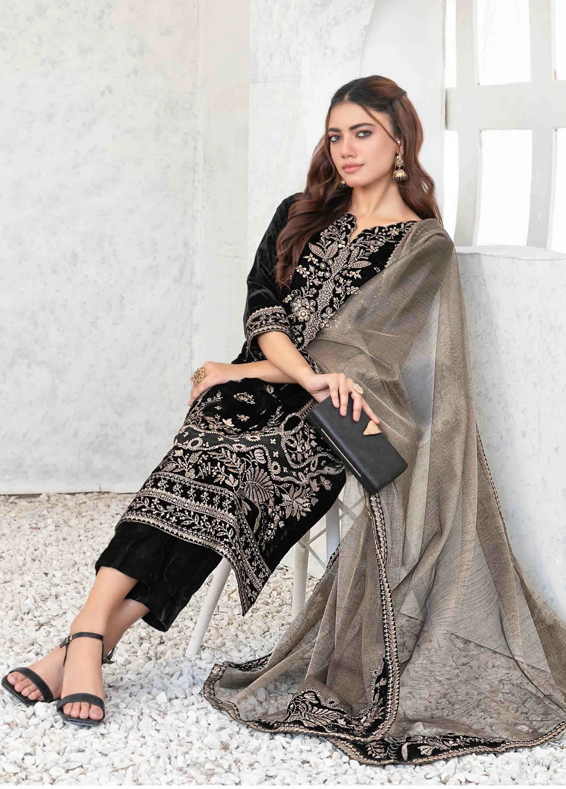03-Piece Stitched Velvet Suit With Maysori Dupatta